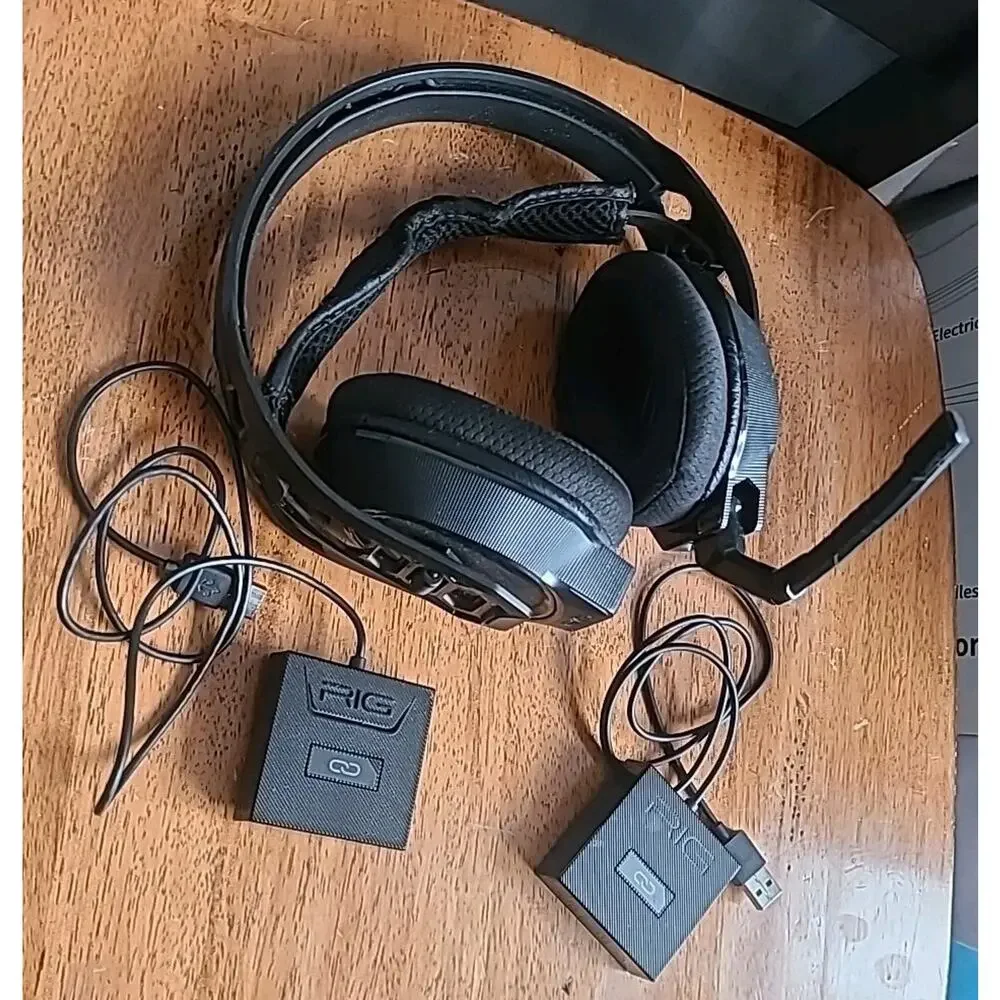 Plantronics black RIG 800 Dolby gaming headset for Xbox + 2 adapters 800HS & WD1